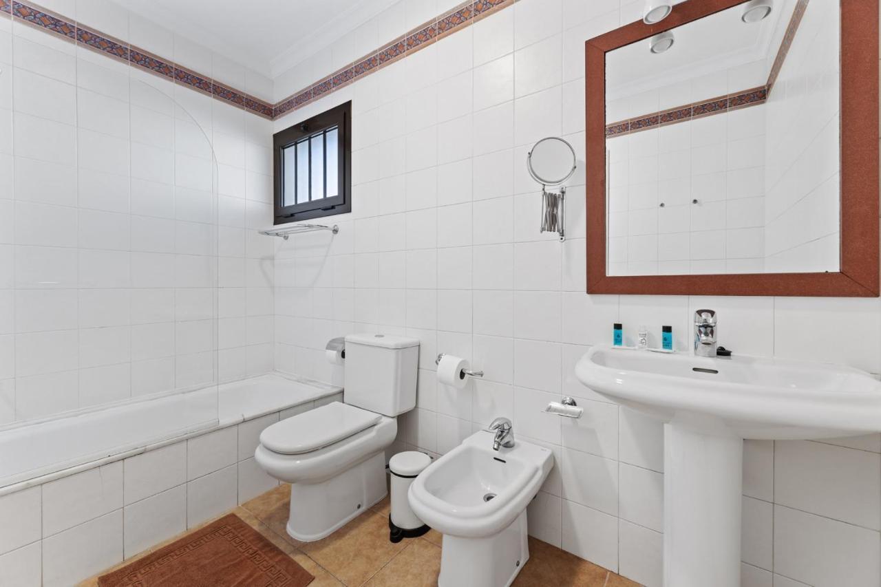 Villa 5 - Vipvipvillas Tias Bagian luar foto