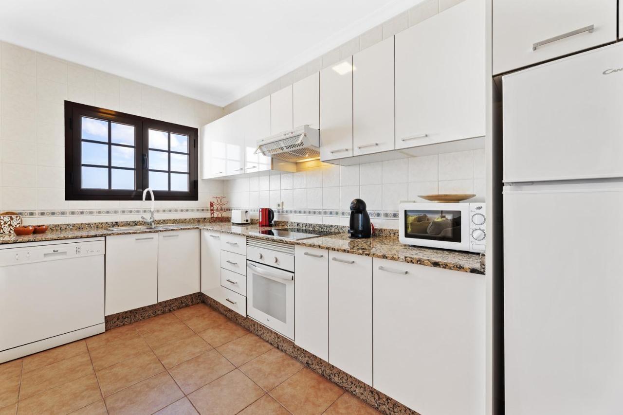 Villa 5 - Vipvipvillas Tias Bagian luar foto